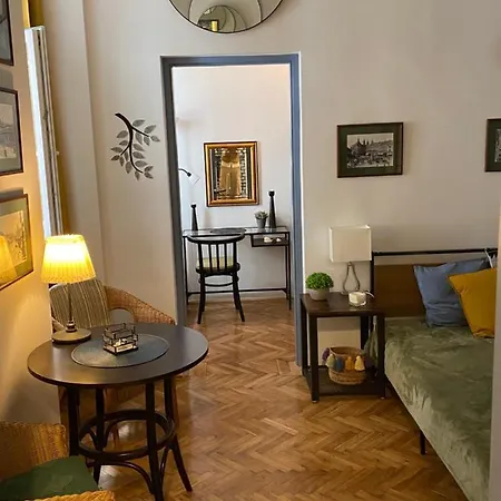 Downtown Lair * Budapeste