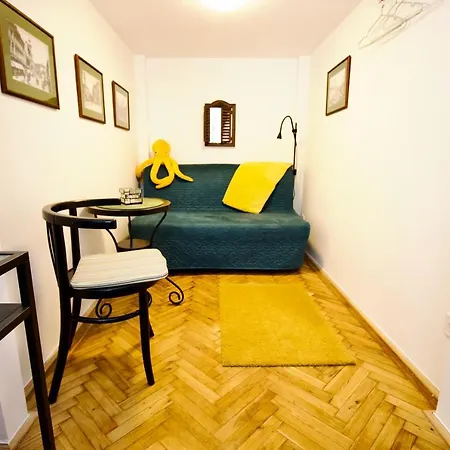 Downtown Lair Apartment